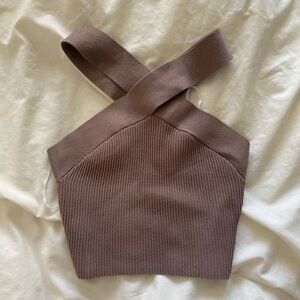 Aritzia Sculpt Knit Criss Cross Cropped Tank
Rib-knit cross-front halter top
